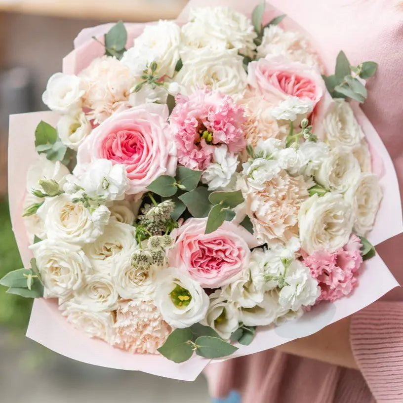 Essence of Elegance MIAMI FLOWERS DESIGN