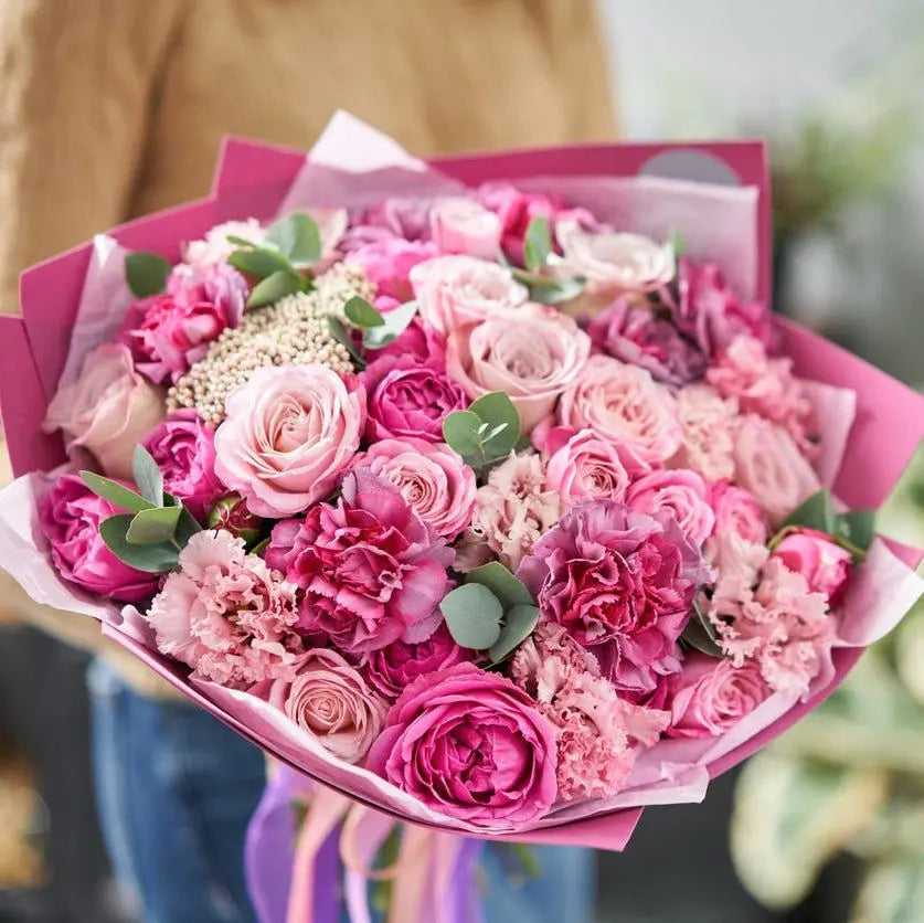 Array of Lively Pink MIAMI FLOWERS DESIGN